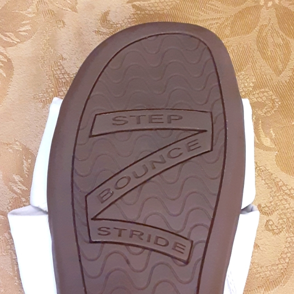 LIFE STRIDE Soft white EDEN KOBE Sandal shie Size 7.5 Women's Color White - Picture 10 of 15